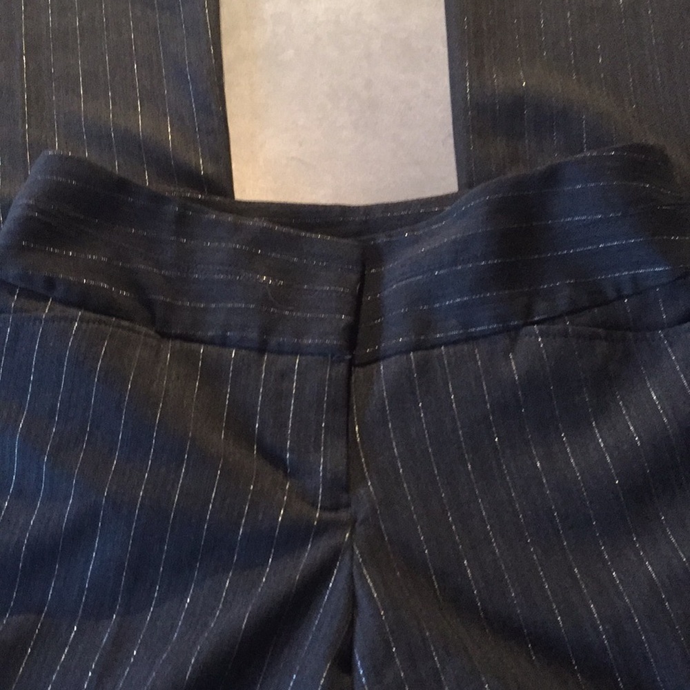 Express gray/silver pinstriped size 2 editor pants